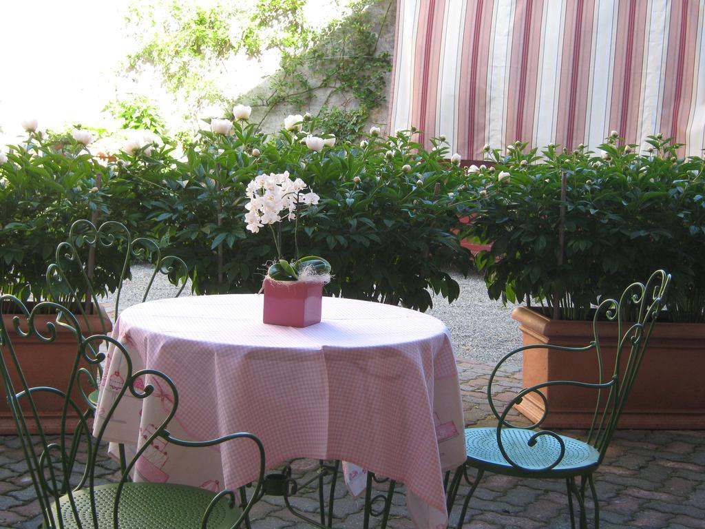 B&B Ristorante Del Monte Colleretto Giacosa Extérieur photo
